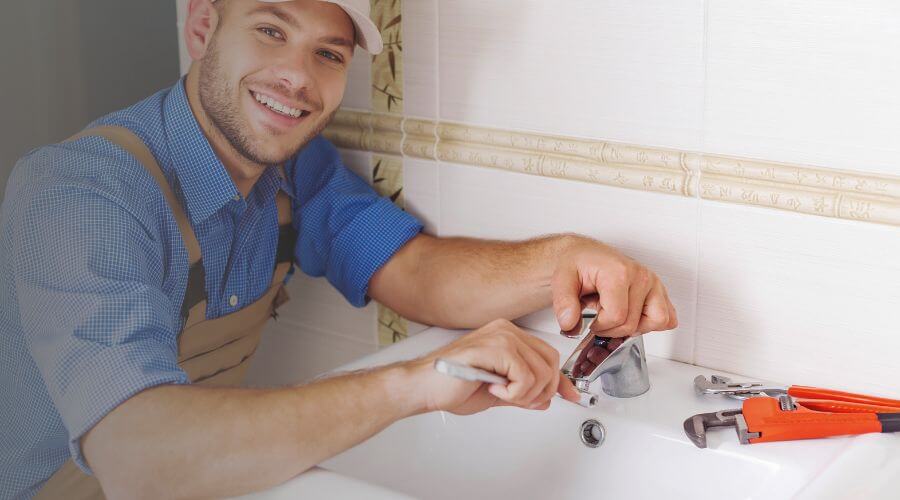Handle or spout repair in Milan, KS